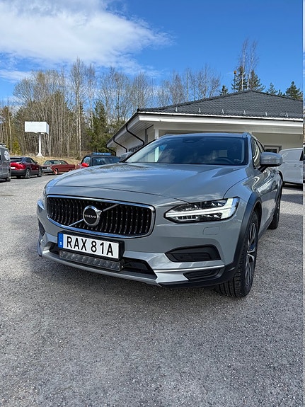 Volvo V90 Cross Country 5 of 5