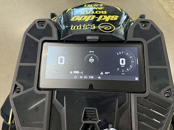Ski-Doo Freeride 146" 850 E-TEC SHOT 10.25" Display 5 of 5
