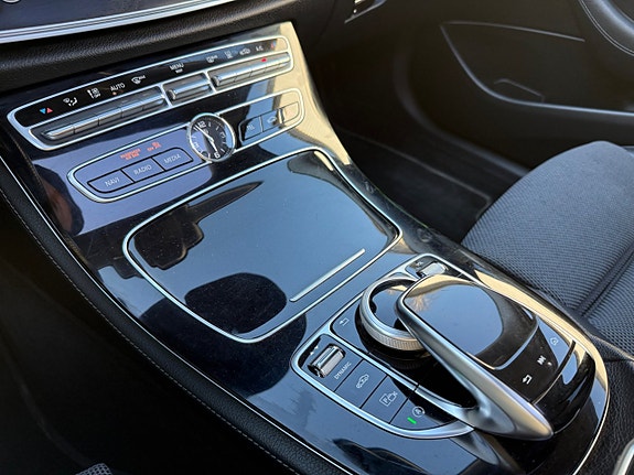 Mercedes-Benz E220 d 15 of 23