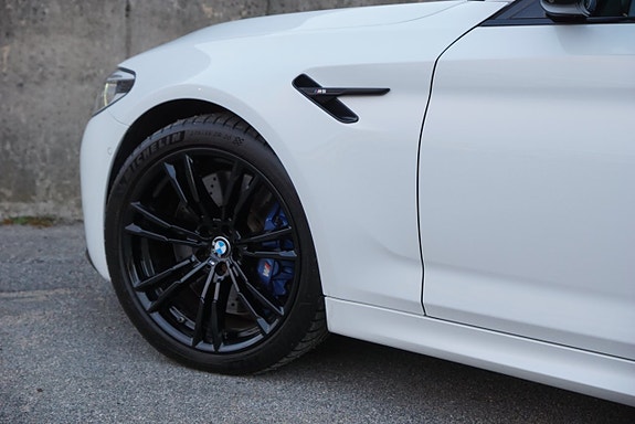 BMW M5 9 of 30