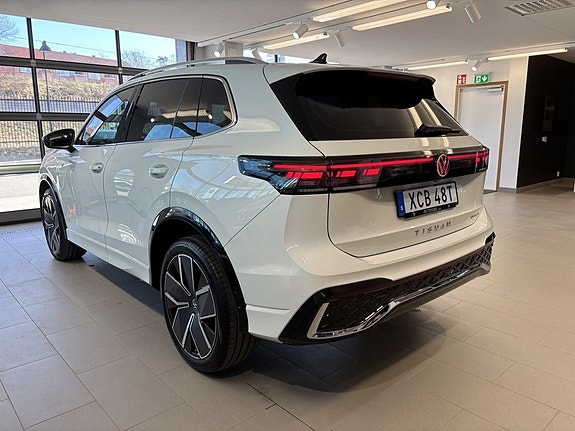 Volkswagen Tiguan 8 of 11