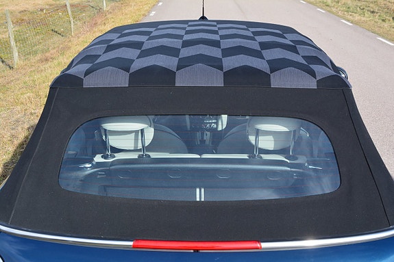 MINI Cooper S 19 of 30