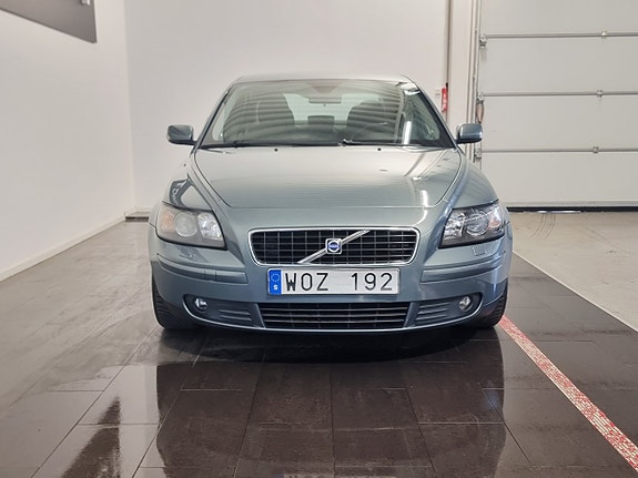 Volvo S40 3 of 24