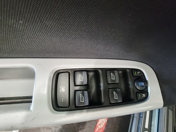 Volvo S40 12 of 24