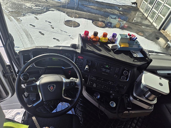 Scania R 450 A6x2NA 6 of 11