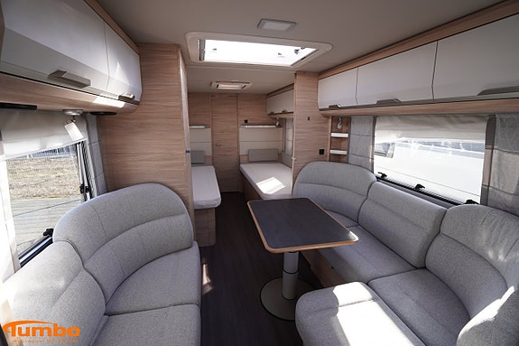 Knaus Sudwind 650 PEB, Långbäddar 3 of 18