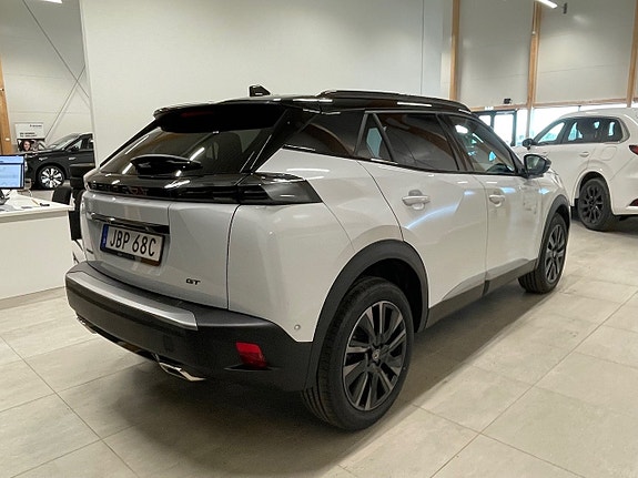 Peugeot 2008 4 of 5