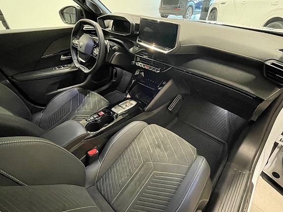 Peugeot 2008 6 of 19