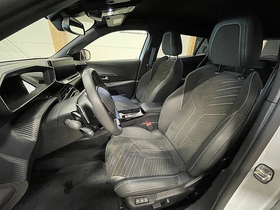 Peugeot 2008 12 of 19