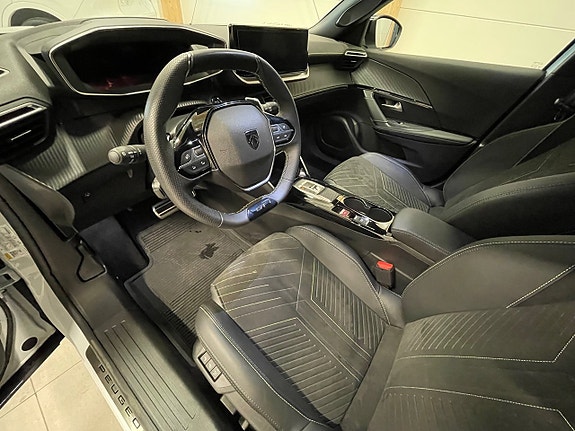 Peugeot 2008 11 of 19