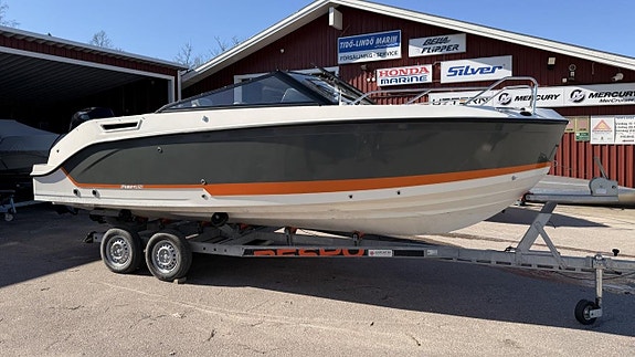 Uttern T65 Mercury F200 V6 - 2019