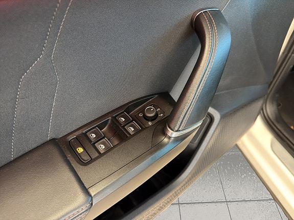 Cupra Formentor e-HYBRID 16 of 23
