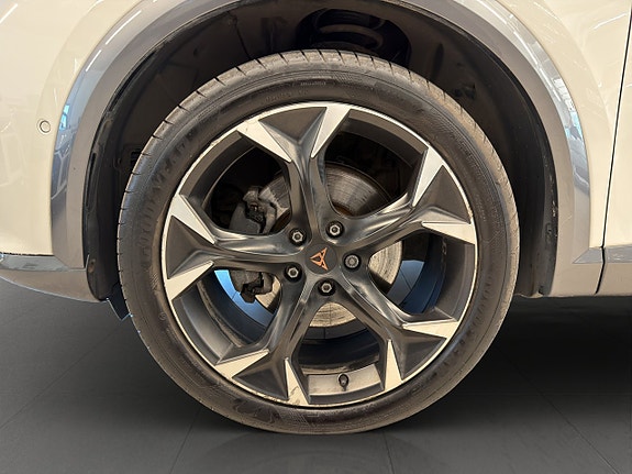 Cupra Formentor e-HYBRID 8 of 23