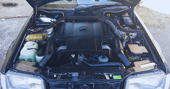 Mercedes-Benz E50 17 of 23