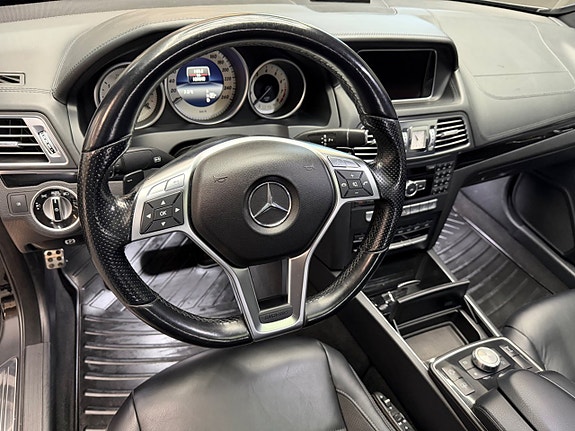 Mercedes-Benz E500 11 of 11
