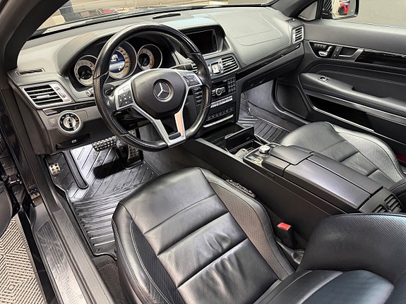 Mercedes-Benz E500 6 of 11