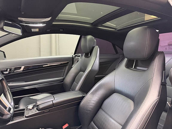 Mercedes-Benz E500 9 of 11