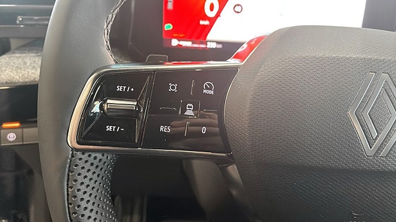 Renault Clio 15 of 26