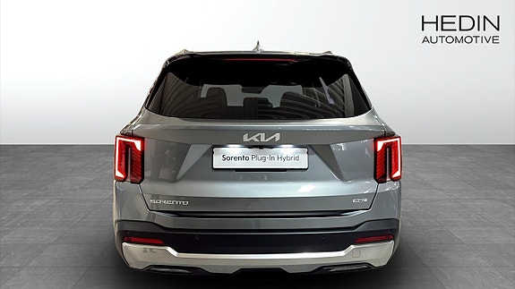 Kia Sorento 7 of 9
