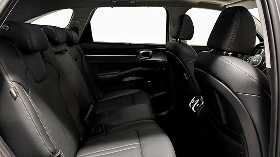 Kia Sorento 5 of 5