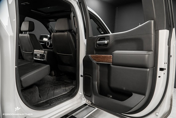 Chevrolet Silverado 1500 27 of 30