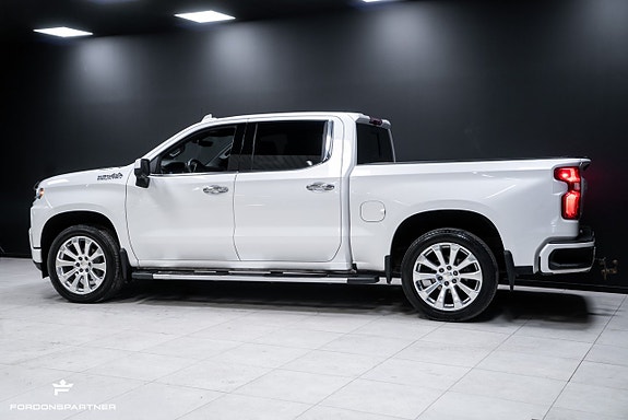 Chevrolet Silverado 1500 3 of 5
