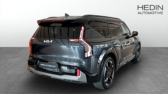 Kia EV9 2 of 11