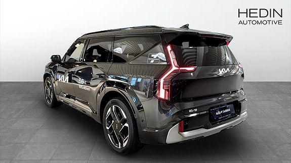 Kia EV9 2 of 5