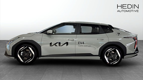 Kia EV4 4 of 5