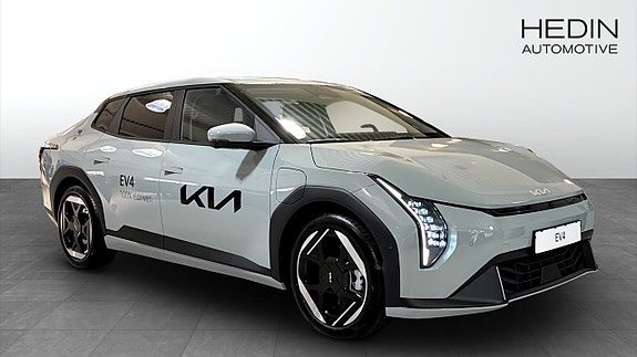 Kia EV4 3 of 5