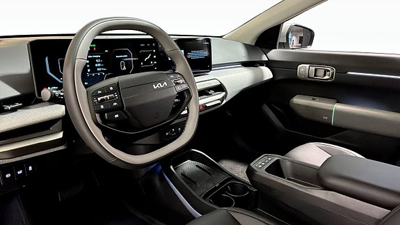 Kia EV4 8 of 12