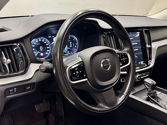 Volvo V60 9 of 20
