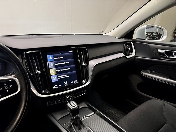 Volvo V60 10 of 20