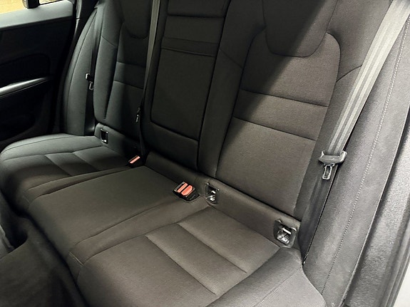 Volvo V60 12 of 20