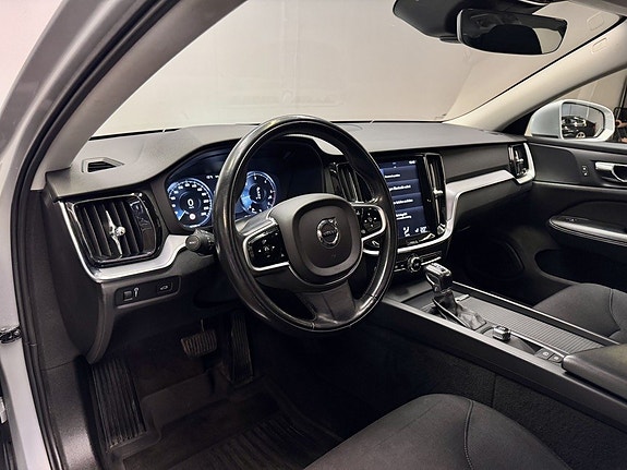 Volvo V60 8 of 20