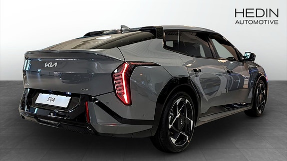 Kia EV4 2 of 10