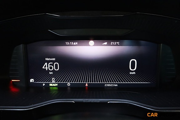 Skoda Superb 13 of 17