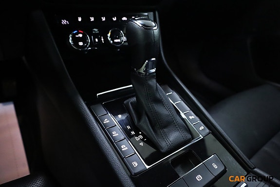 Skoda Superb 16 of 17