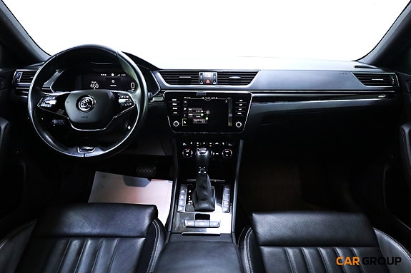 Skoda Superb 9 of 17