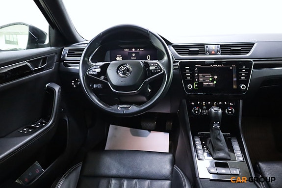 Skoda Superb 10 of 17