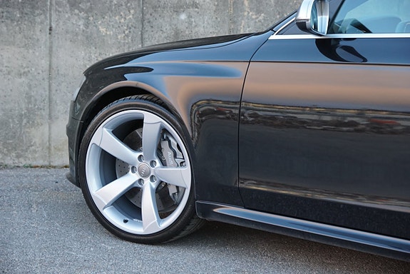 Audi RS4 8 of 28