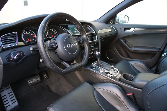 Audi RS4 19 of 28
