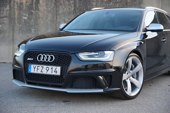 Audi RS4 11 of 28