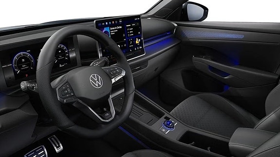 Volkswagen T-Roc 3 of 3