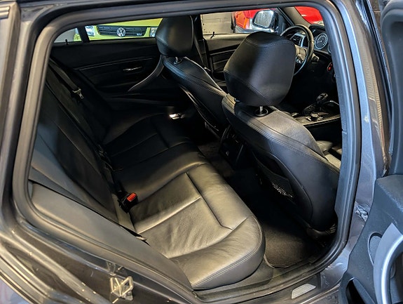 BMW 320d 9 of 15