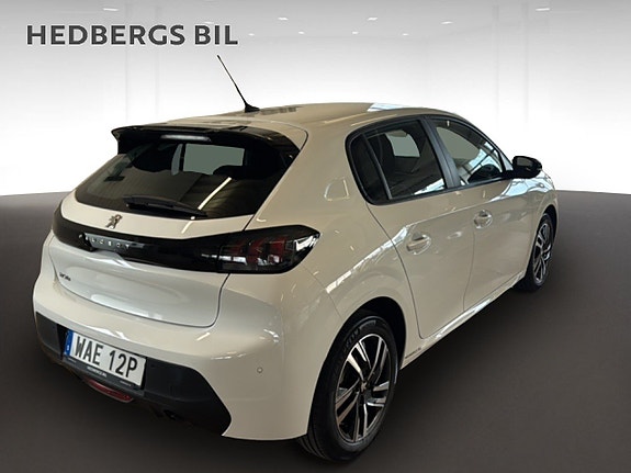Peugeot 208 9 of 16