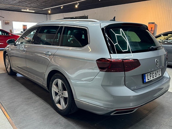 Volkswagen Passat 4 of 5
