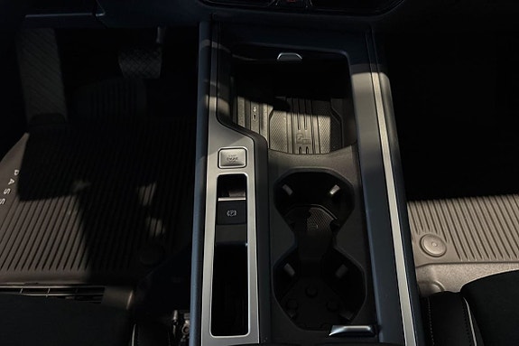 Volkswagen Passat 19 of 26