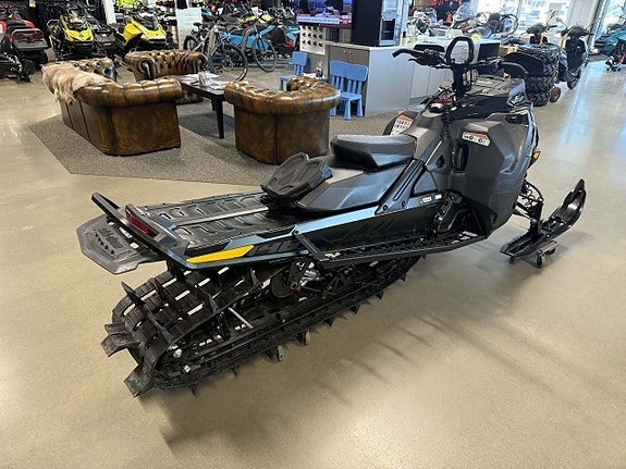 Ski-Doo Summit EXPERT 850 E-TEC TURBO R 147" MOMS 4 of 6