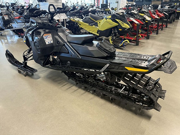 Ski-Doo Summit EXPERT 850 E-TEC TURBO R 147" MOMS 3 of 6